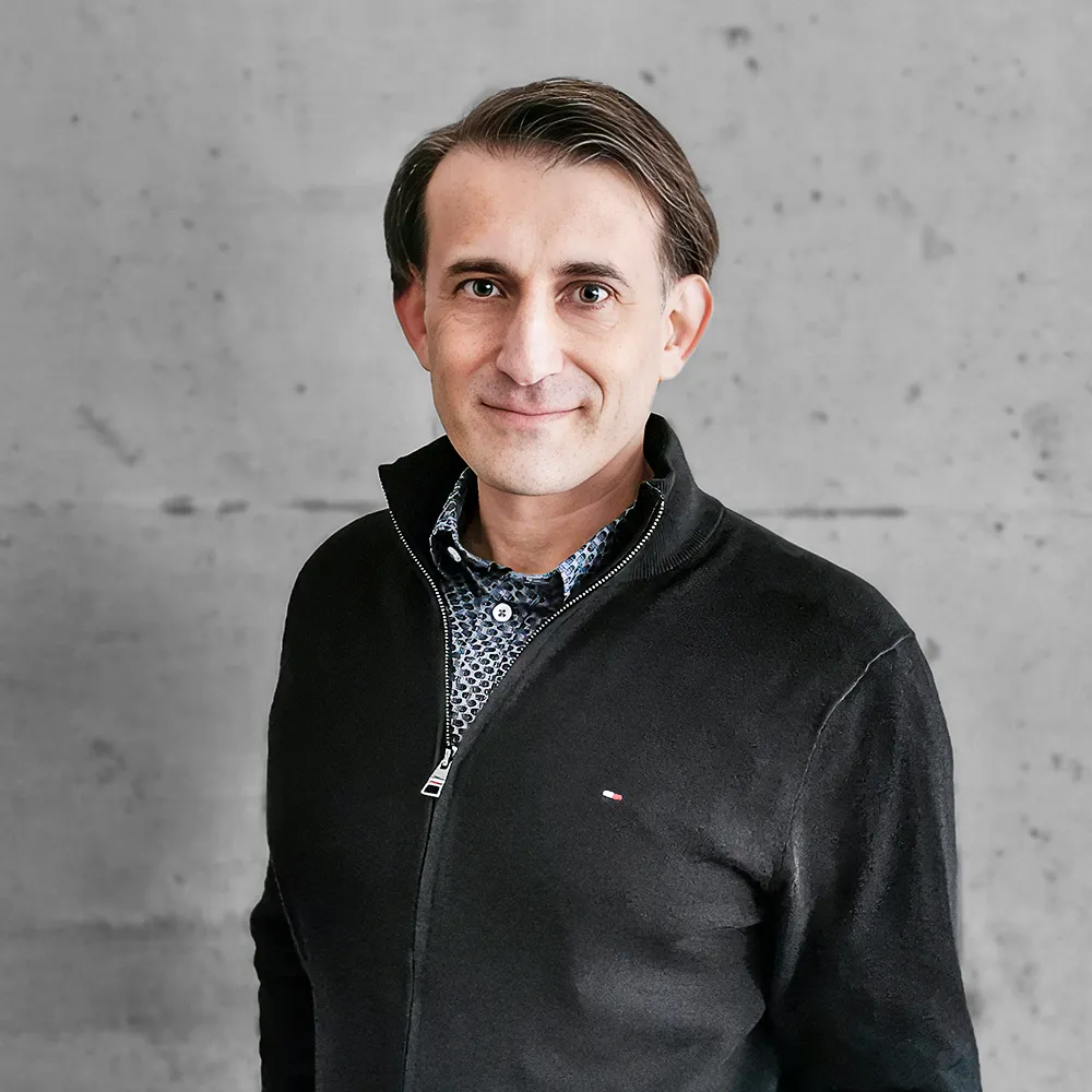 Porträt von Michael Tassis